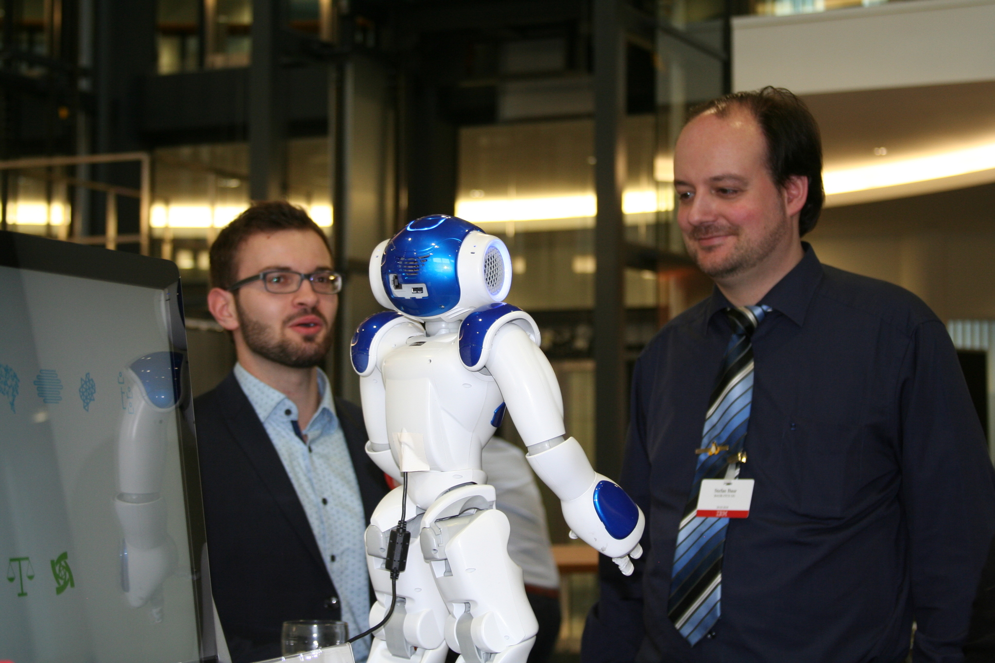 Stefan interacting with a NAO-Bot named Marvin